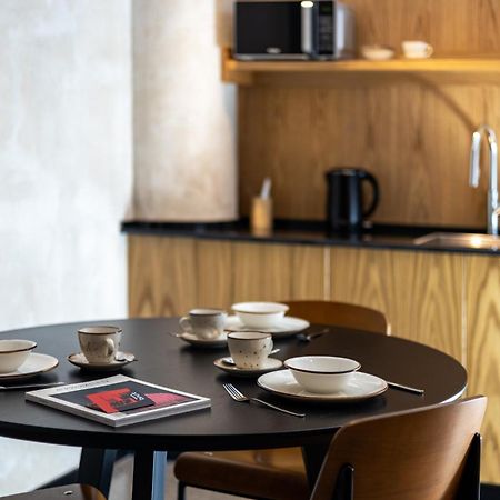 Brown Brut Seafront Hotel, A Member Of Brown Hotels Tel Aviv Exterior foto