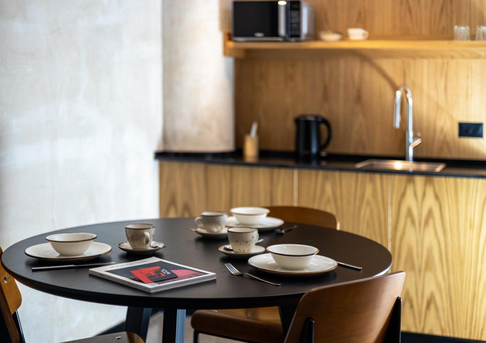 Brown Brut Seafront Hotel, A Member Of Brown Hotels Tel Aviv Exterior foto