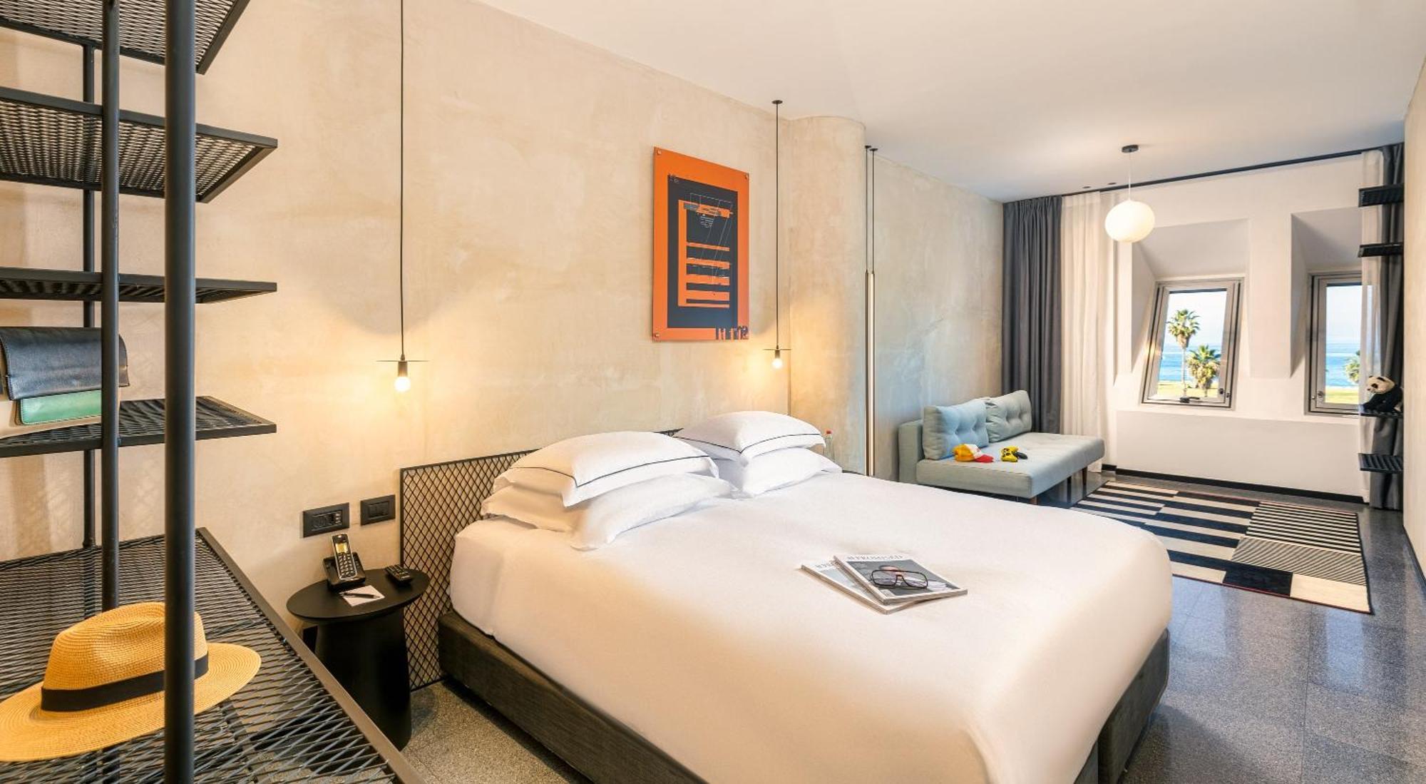 Brown Brut Seafront Hotel, A Member Of Brown Hotels Tel Aviv Exterior foto