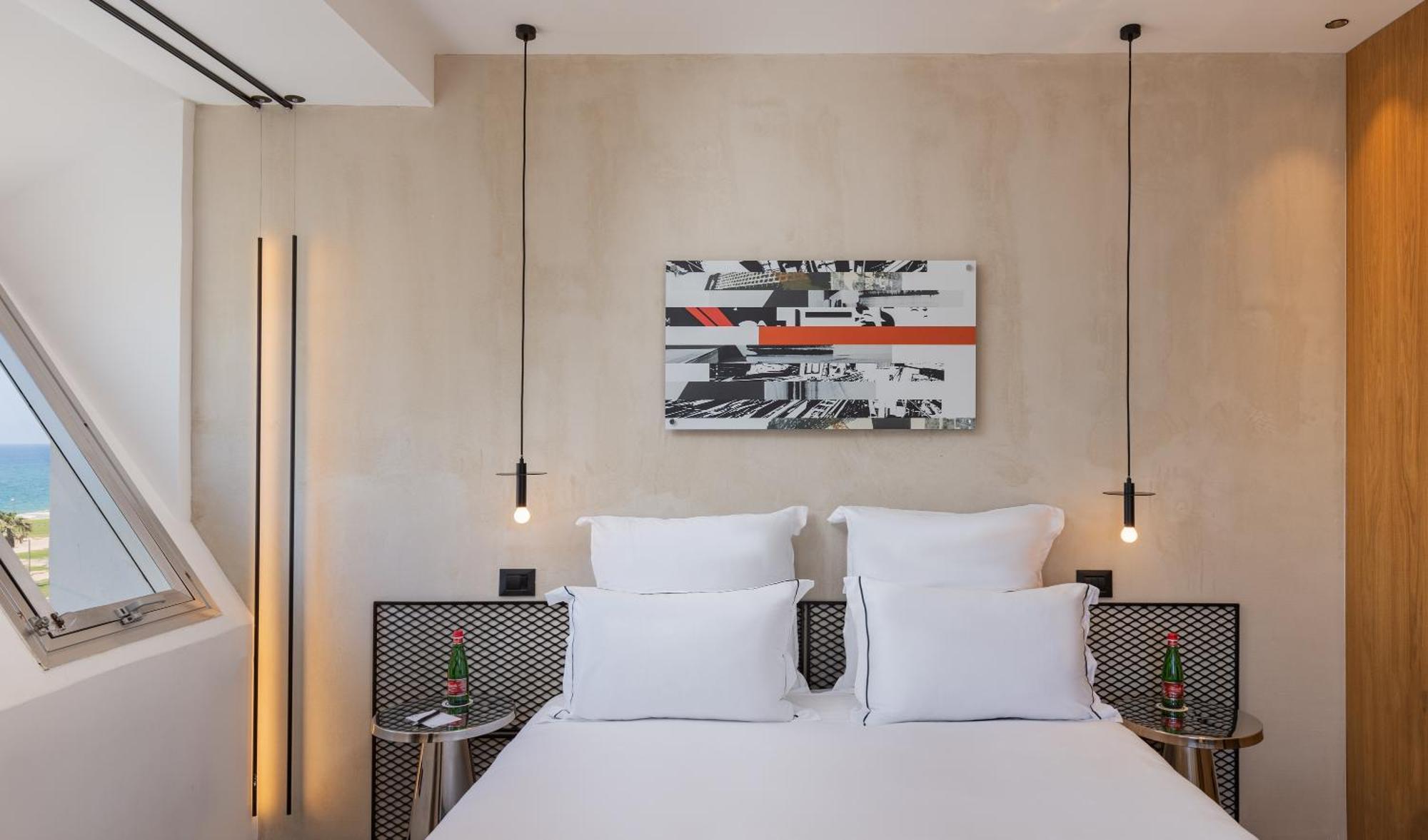 Brown Brut Seafront Hotel, A Member Of Brown Hotels Tel Aviv Exterior foto